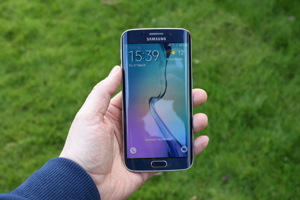 Làm gì khi Samsung Galaxy S6 bị đơ?