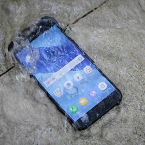 Khắc phục Samsung Galaxy A5 2017 bị vào nước nhanh chóng