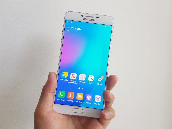 Khắc phục Samsung Galaxy C9 Pro vô nước