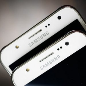 Sửa chữa Samsung Galaxy J5/J5 2016 bị mất đèn màn hình nhanh chóng