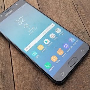 Sửa lỗi Samsung Galaxy J7 Plus bị dính nước