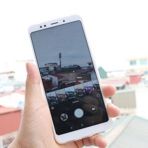 Thay mặt kính Xiaomi Redmi 5 Plus