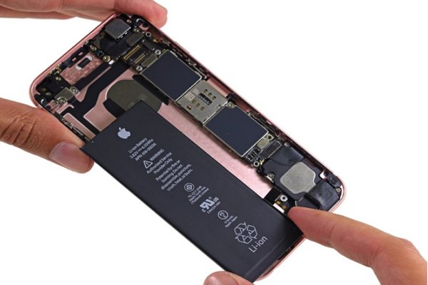 Những điều không thể bỏ qua về thay pin iPhone 6s plus