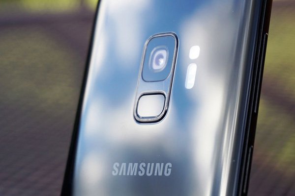 Hình ảnh mới nhất của Galaxy S10 và S10E tiết lộ tất cả về những chiếc điện thoại sắp ra mắt của Samsung