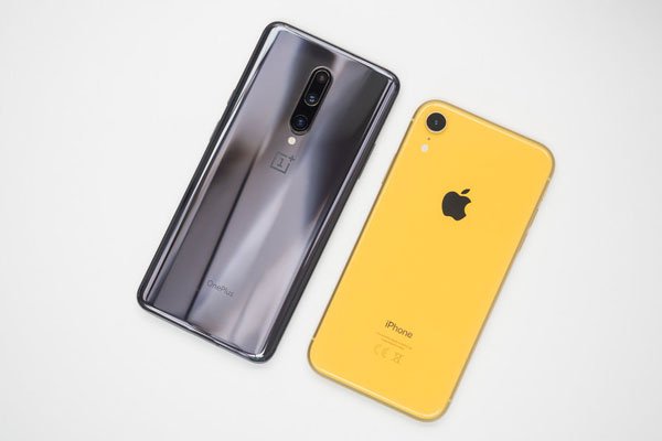 So sánh OnePlus 7 Pro vs Apple iPhone XR 3