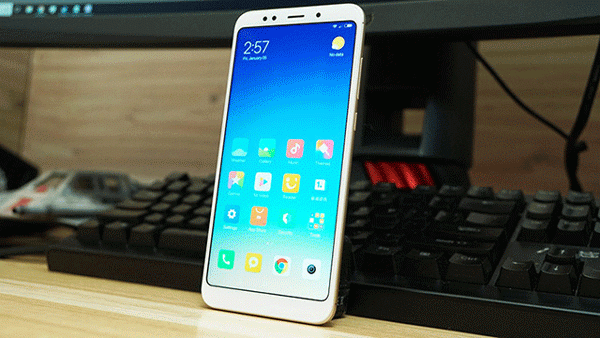 thay-pin-xiaomi-redmi-5-plus-1