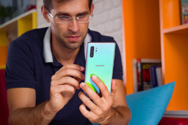Đánh giá Samsung Galaxy Note 10+ hoàn hảo trong từng chi tiết 40
