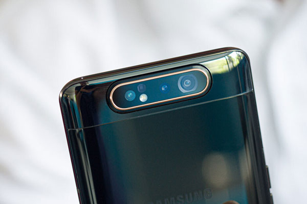 Samsung Galaxy A80 - Ý tưởng đột phá nhưng kết quả không như mong đợi 2